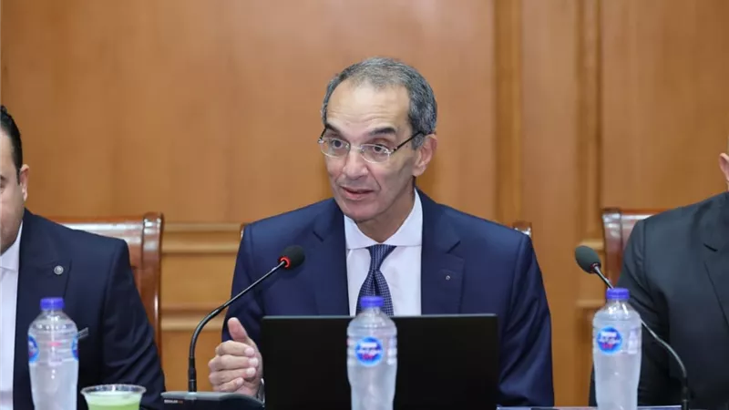 وزير الاتصالات: بناء شبكات تعليمية على مستوى إفريقيا فى التقنيات الرائدة