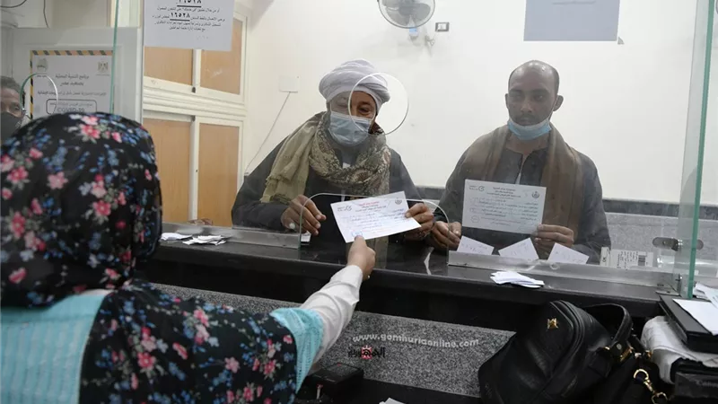 بدء تطبيق قرار حظر دخول المواطنين غير الحاصلين على لقاح كورونا للمؤسسات الحكومية بقنا