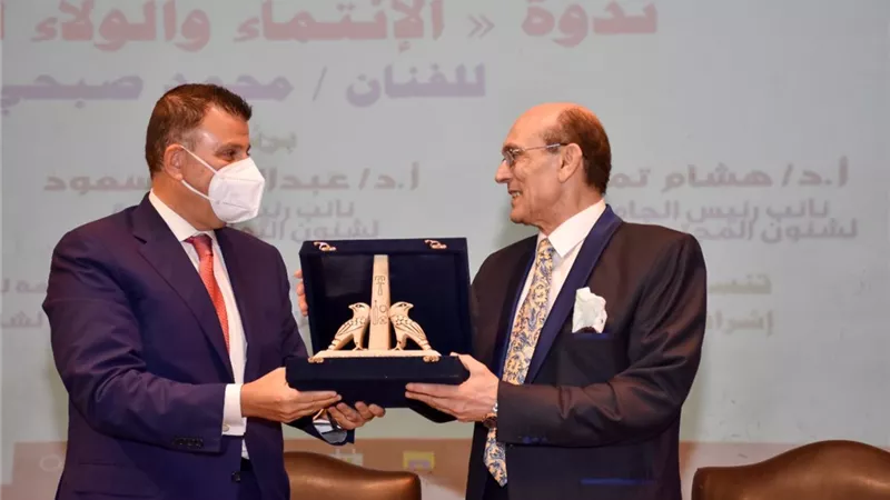 الفنان محمد صبحي في حوار مفتوح مع طلاب جامعة عين شمس