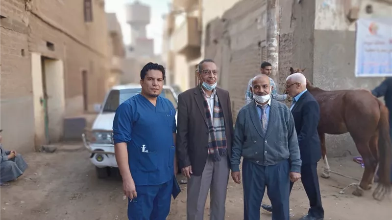 محافظ أسيوط: قافلة بيطرية مجانية بقرية ريفا بمركز أسيوط لتقديم الرعاية والاستشارات الطبية للمربين