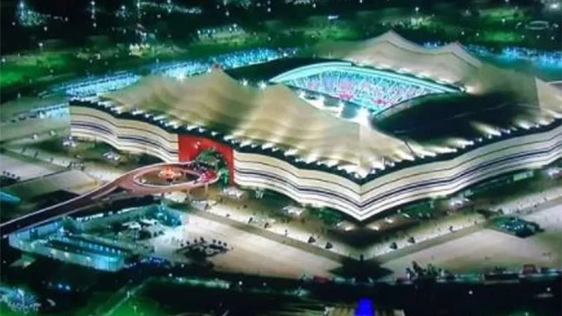 بنت الجيران.. فى حفل افتتاح بطولة كأس العرب 2021