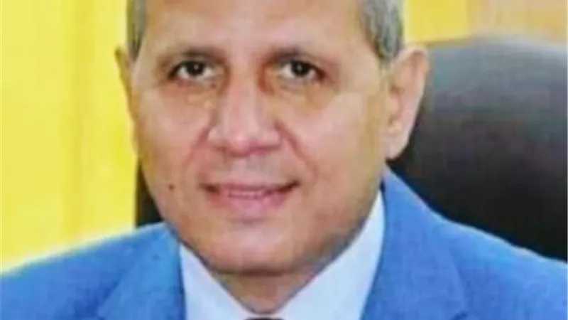 وكيل تعليم كفر الشيخ يشدد على تطبيق الاجراءات الاحترازية بالمدارس وبالادارات