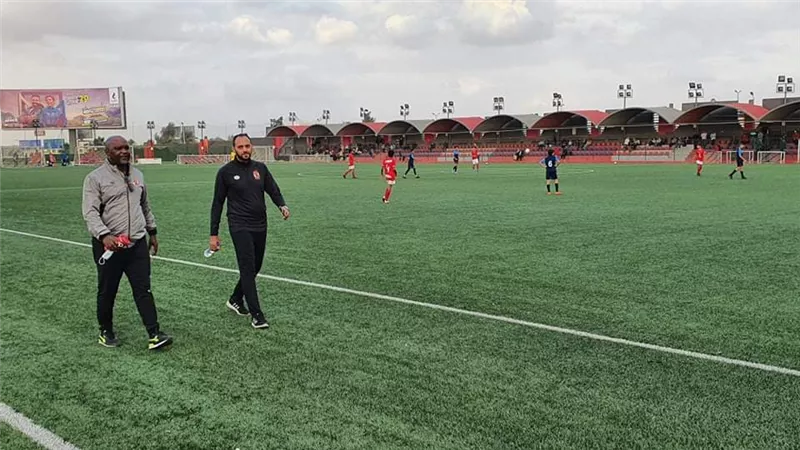 موسيماني يستغل فترة التوقف لمتابعة براعم الأهلي