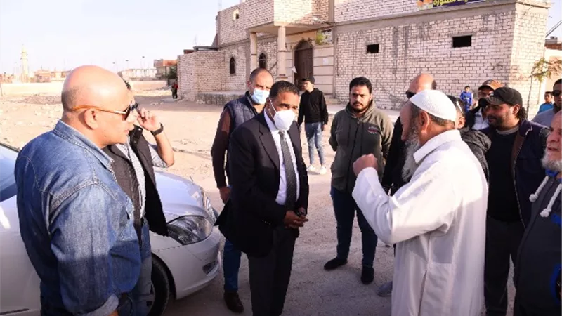 محافظ مطروح يتابع حياة كريمة بمنطقة غوط رباح