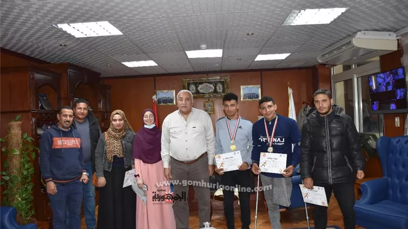 رئيس جامعة السادات يهنئ رؤساء الاتحادات الطلابية الجدد ويكرم زوى الهمم الحاصلين علي البطولات الرياضية
