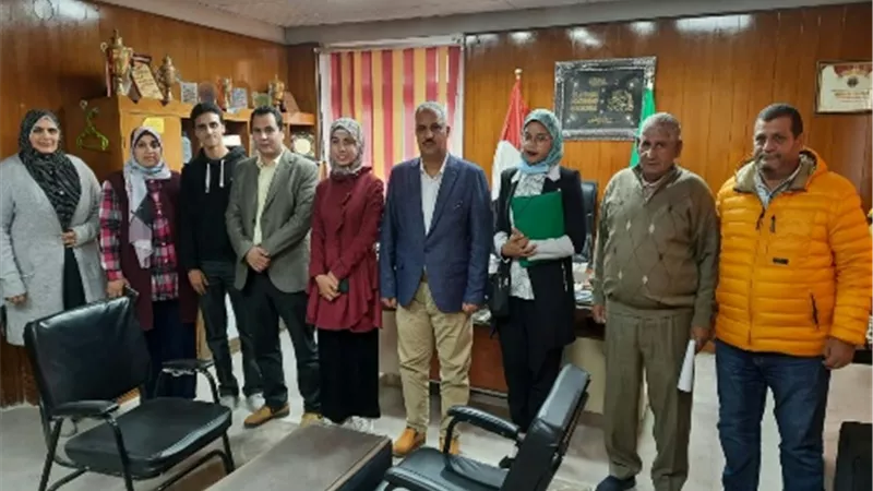 وكيل وزارة الشباب والرياضة بالقليوبية يجتمع بفريق عمل برنامج 