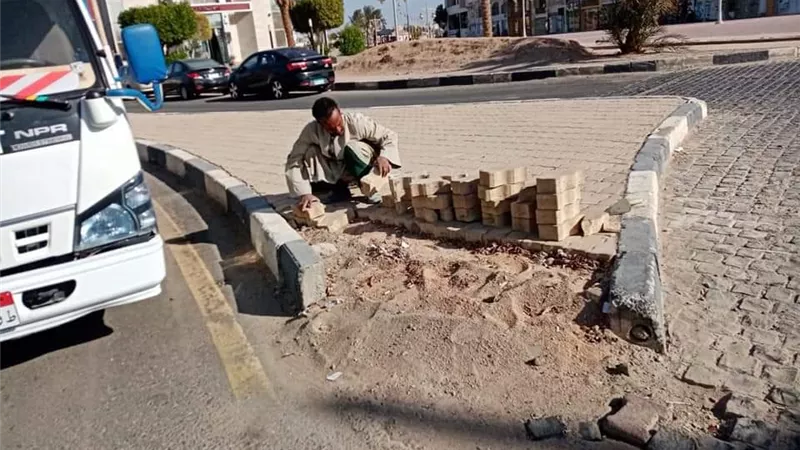 رئيس مدينة الغردقة : بدء رفع كفاءة موقف البيجو..صور