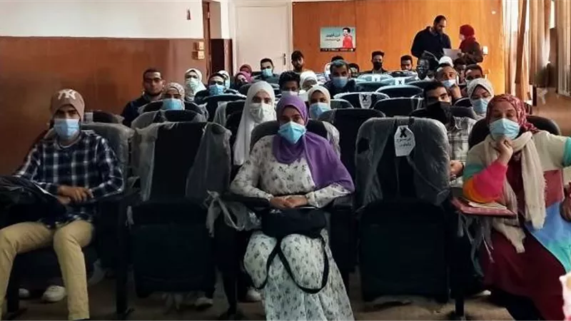 كلية التمريض جامعة حلوان تنظم دور فى مواجهة جائحة كورونا.. بالصور