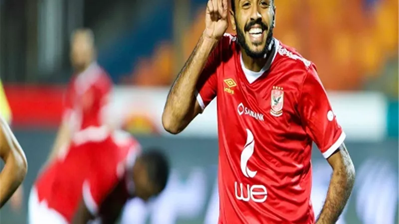 سيف زاهر يكشف مصير نجم الأهلي مع الفريق