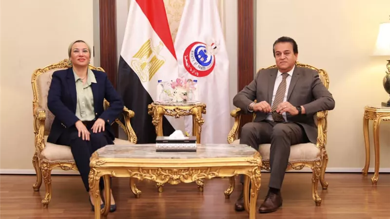 وزيرة البيئة والقائم بأعمال وزير الصحة يبحثان التعاون لاستضافة مصر لمؤتمر 