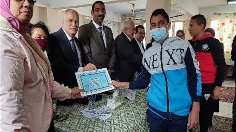 القوى العاملة: تخريج وتكريم أول دفعة من تدريب الصبية الأحداث بالإسكندرية