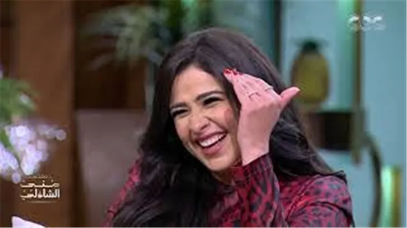 قبل عرضها.. ياسمين عبد العزيز لمنى الشاذلى: