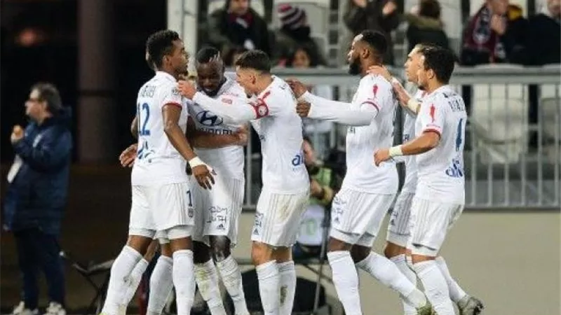بوردو امام ليون.. مواعيد مباريات الدورى الفرنسى اليوم 5-12-2021 والقنوات الناقلة