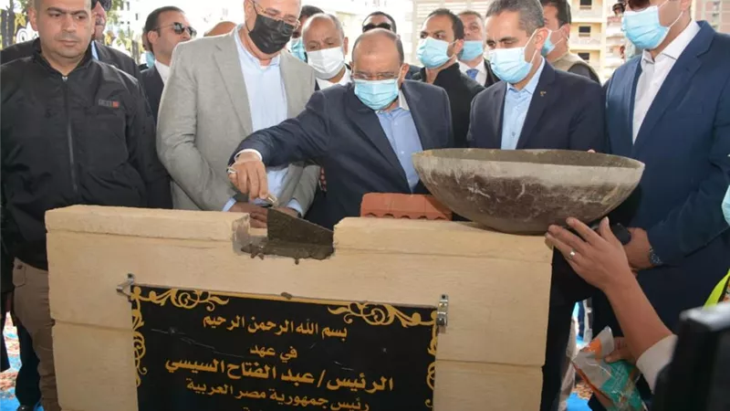 وزيرا التنمية المحلية والزراعة ومحافظ الغربية يضعون حجر أساس إنشاء مجمع البوريفاج الإداري والطبي بطنطا