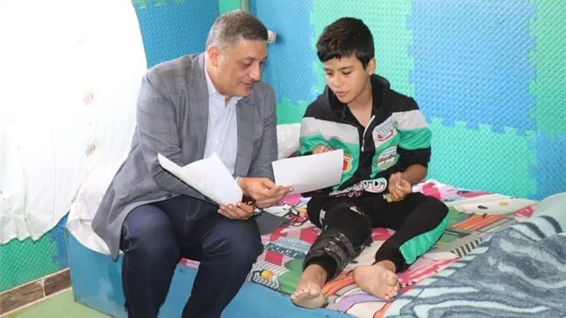 الطفل الباكى سعيد بإقامتة بدار التربية للبنين بالزقازيق