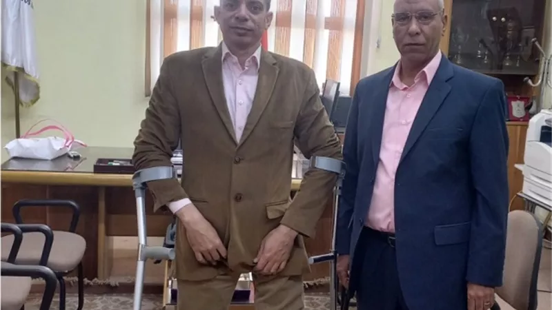 أول عميد كلية من ذوى الهمم: الاعاقة لم تمنعنى من تحقيق حلمى والرئيس السيسى انصف 13 مليون.. صور