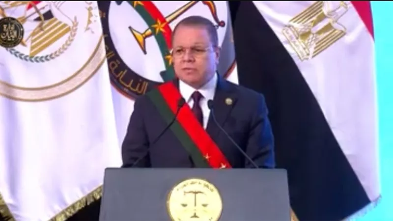 النائب العام لأعضاء النيابة الجدد دفعة 2018: ثقتي كبيرة في إمكانيات وقدرات هذا الجيل في حمل راية القضاء