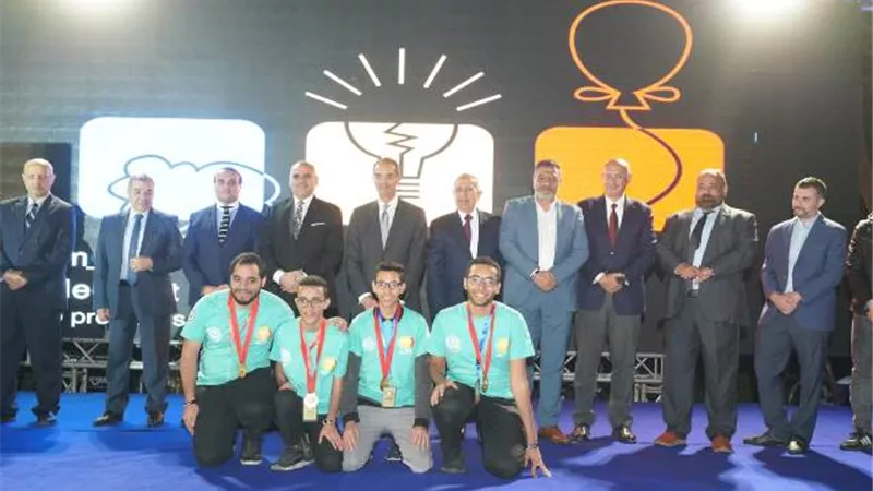 وزير الاتصالات: رأيت في الأكاديمية العربية شباب واعد خلاق يأخذ بناصية العلم