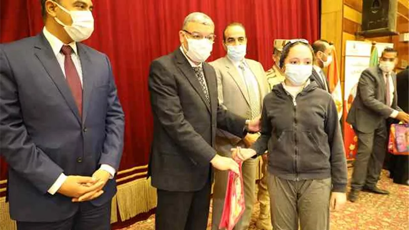 محافظ المنيا يشهد احتفالية مديرية التربية والتعليم بيوم الطفل العالمي