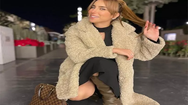 بإطلالة شتوية .. هلا السعيد تسحر قلوب متابعيها ..صور