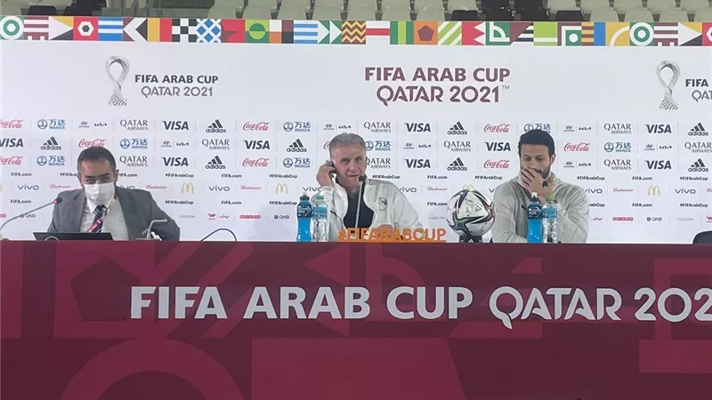كيروش: سنلعب بروح الجماعة أمام الجزائر.. وحمدى فتحى جاهز