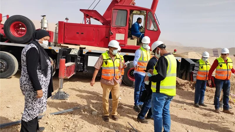 وفد الوكالة الامريكية للتنمية فى محطة مياه الهنادى جنوب الأقصر لخدمة ١٣٠ ألف مواطن