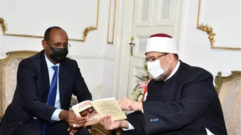 وزير الأوقاف يستقبل نظيره الجيبوتي لبحث التعاون المشترك بين الوزارتين
