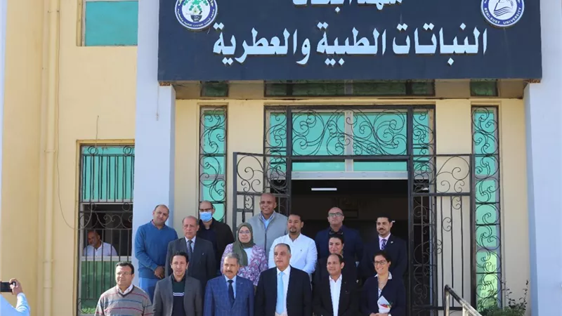 الزراعة والالمانية للتعاون الدولي يتابعان انشطة مشروع الابتكار الزراعي ببني سويف