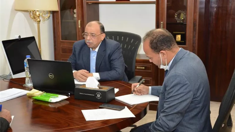 شعراوى يتابع مع رئيس اتحاد المدن والمحافظات بالكاميرون نتائج زيارة وفد مصري لـ 