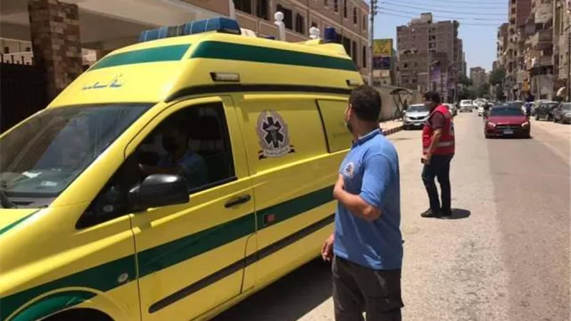 المسعف والسائق أعادا ٣٠ الف جنيه لمصاب فى حادث فى بنى سويف