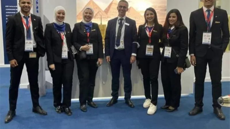 الخشت يشيد بطالبين بجامعة القاهرة شاركا كمترجمين للغة الألمانية في ايديكس ٢٠٢١