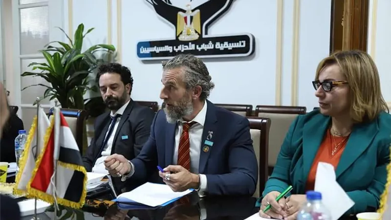 تنسيقية شباب الأحزاب والسياسيين تستقبل وفدا من «يونيسيف مصر»