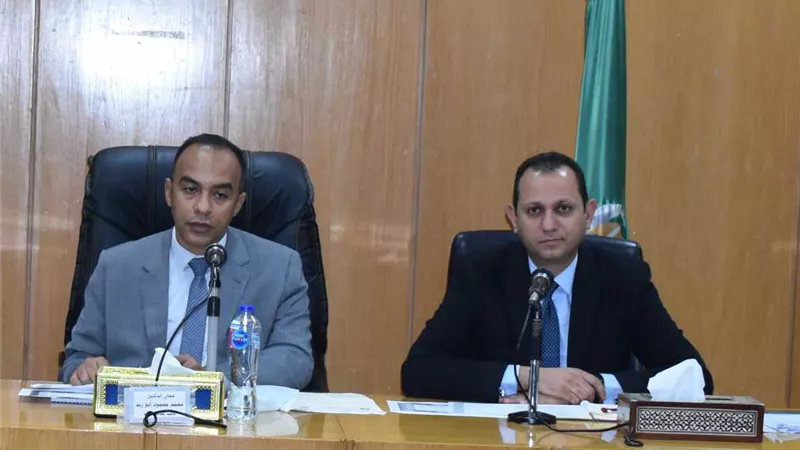 نائب محافظ المنيا يشدد على الاسراع بتنفيذ منظومة الاشتراطات البنائية والتراخيص