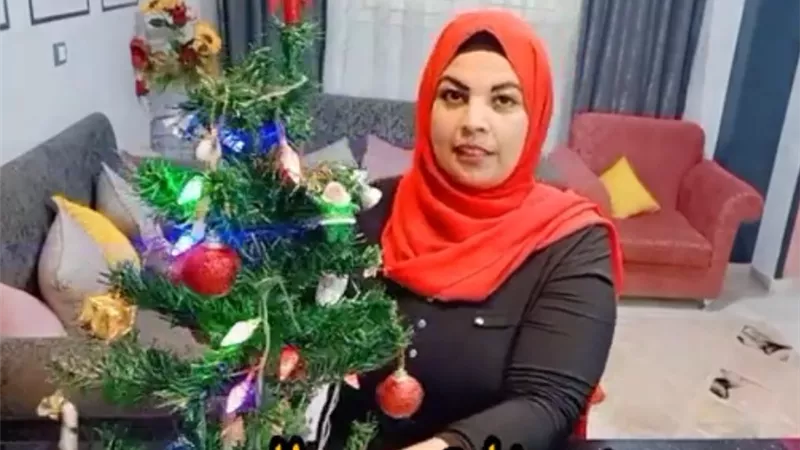 طريقة تزيين شجرة راس السنه واعياد الميلاد بالفيديو