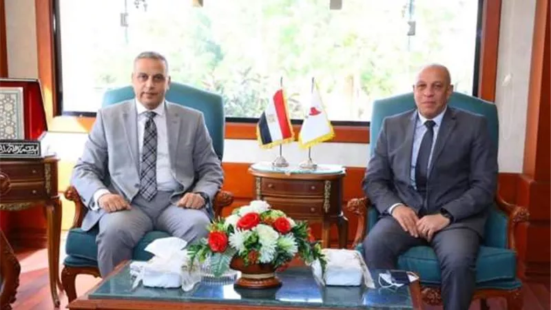 محافظ سوهاج يستقبل رئيس هيئة تنمية الصعيد ..صور