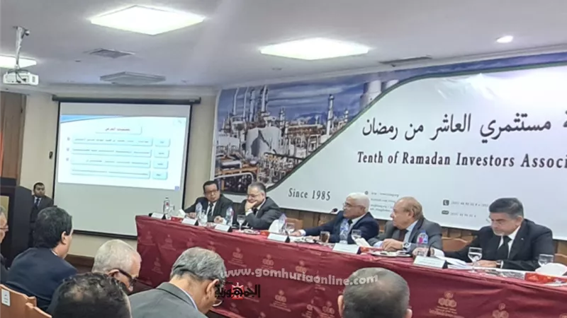 وعوض يؤكد على الشركات صرف العلاوات الخمس ورقمنة التأمينات خلال ١٨ شهر
