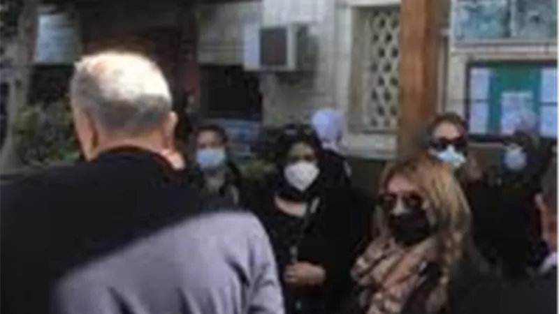 تشييع جنازة والدة الإعلامية شافكى المنيرى من مسجد مصطفى محمود