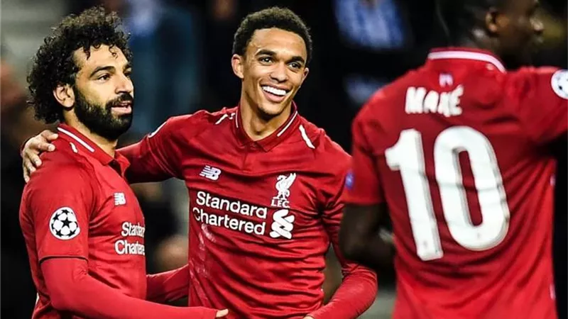 ليس محمد صلاح.. لاعب جديد يتوج بجائزة لاعب الشهر مع ليفربول