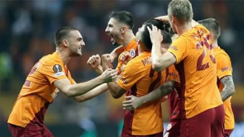 التشكيل الرسمى لـ جالاتا سراى أمام لاتسيو بالدورى الأوروبى