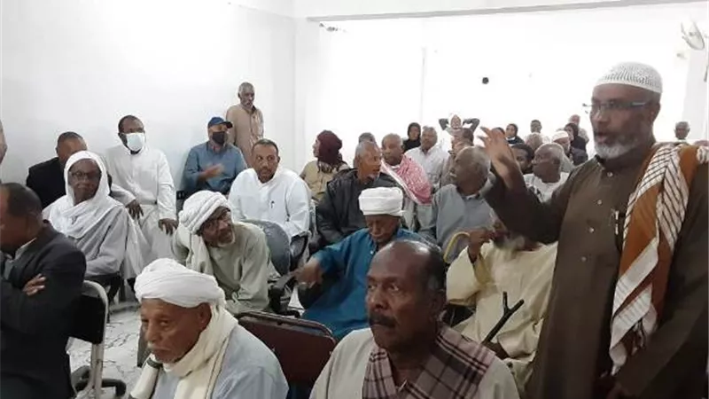 محافظ أسوان يتابع نتائج جلسات الإستماع لأهالي المركز ..صور