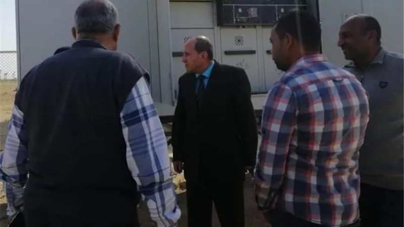 رئيس كهرباء القناة يطلق التيار للمشاريع الكبرى في كواريه ..صور