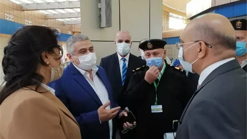 اشادة روسية باجراءات تخفيف الزحام بمطار شرم الشيخ