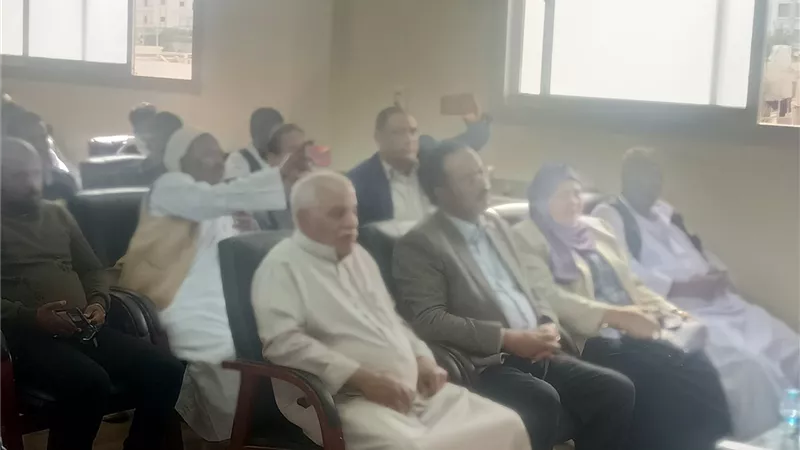 مناقشة رسالة ماجستير لطالب من حلايب وشلاتين باستخدام اللغة البيجاويه