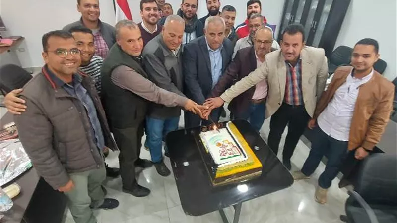 جهاز حدائق العاصمة يحتفل بمفاجأة سارة لحاجزى شقق الإسكان الإجتماعى.. بالصور