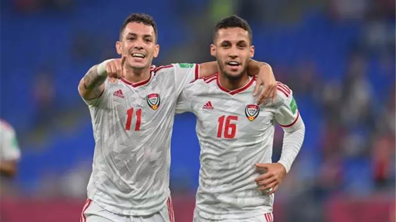 الشوط الأول .. قطر والإمارات.. ربع نهائي كأس العرب 2021