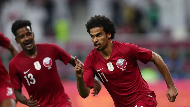 منتخب قطر يصعد لنصف النهائى بعد فوز عريض على الإمارات.. كأس العرب 2021