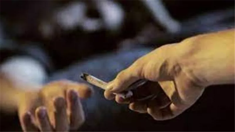 البداية من الخميس المقبل .. خطوات عزل الموظف متعاطى المخدرات
