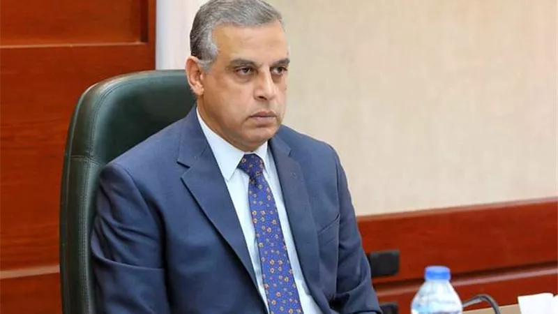 محافظ سوهاج ينعي الشهيد 