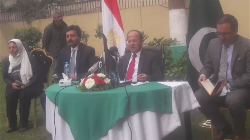 سفارة باكستان بالقاهرة تعقد مؤتمر صحفيا برعاية سفيرها