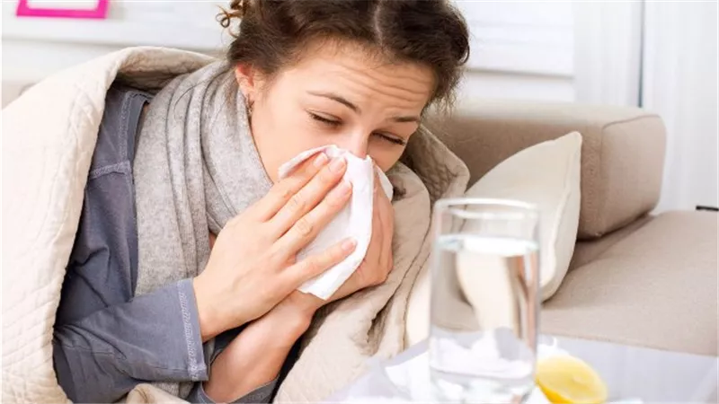 أحفظ نفسك.. 5 نصائح تقيك من نزلات البرد وتقوى جهازك المناعى
